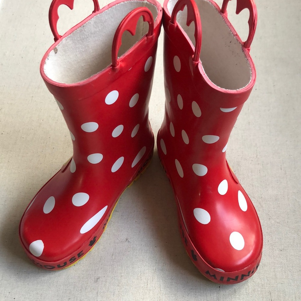 Minnie Mouse - size 9 Toddlers rain boots!